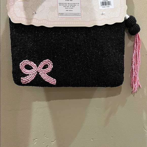 Wandering Moon | Skulls & Bows  Beaded Wallet - Picture 4 of 9